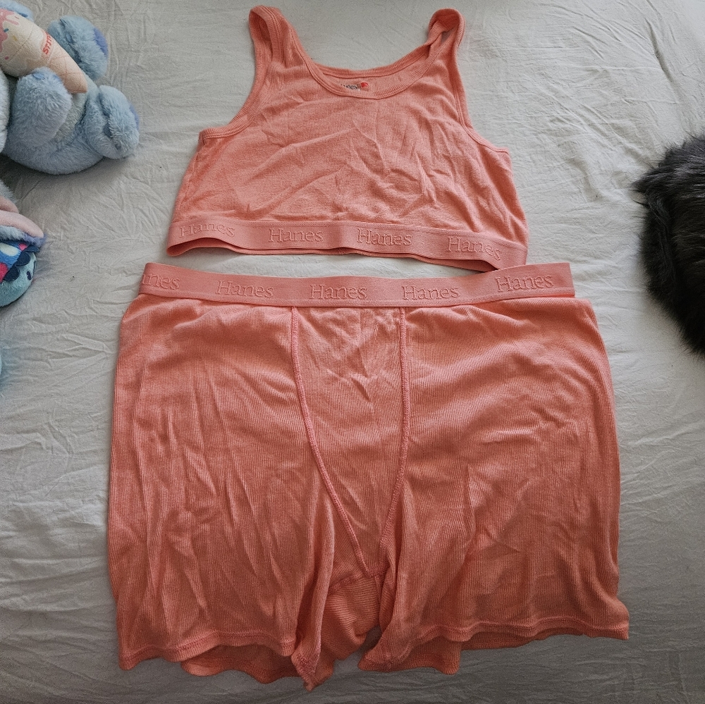 Hanes Set